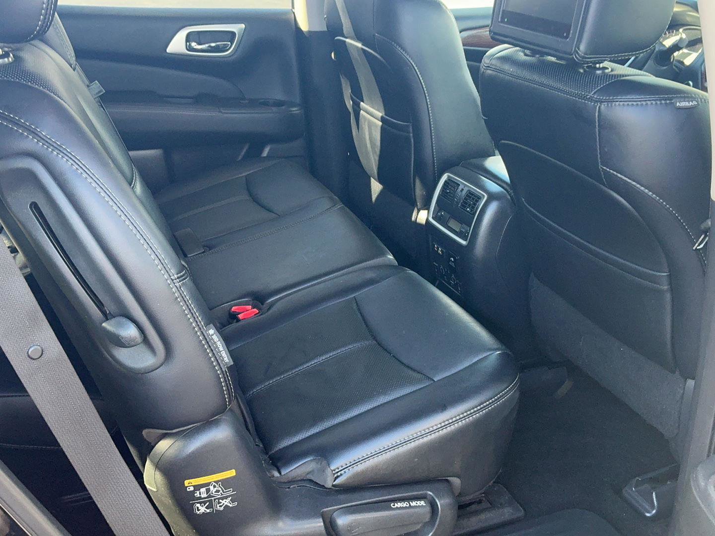 Used 2019 Nissan Pathfinder Platinum image 31