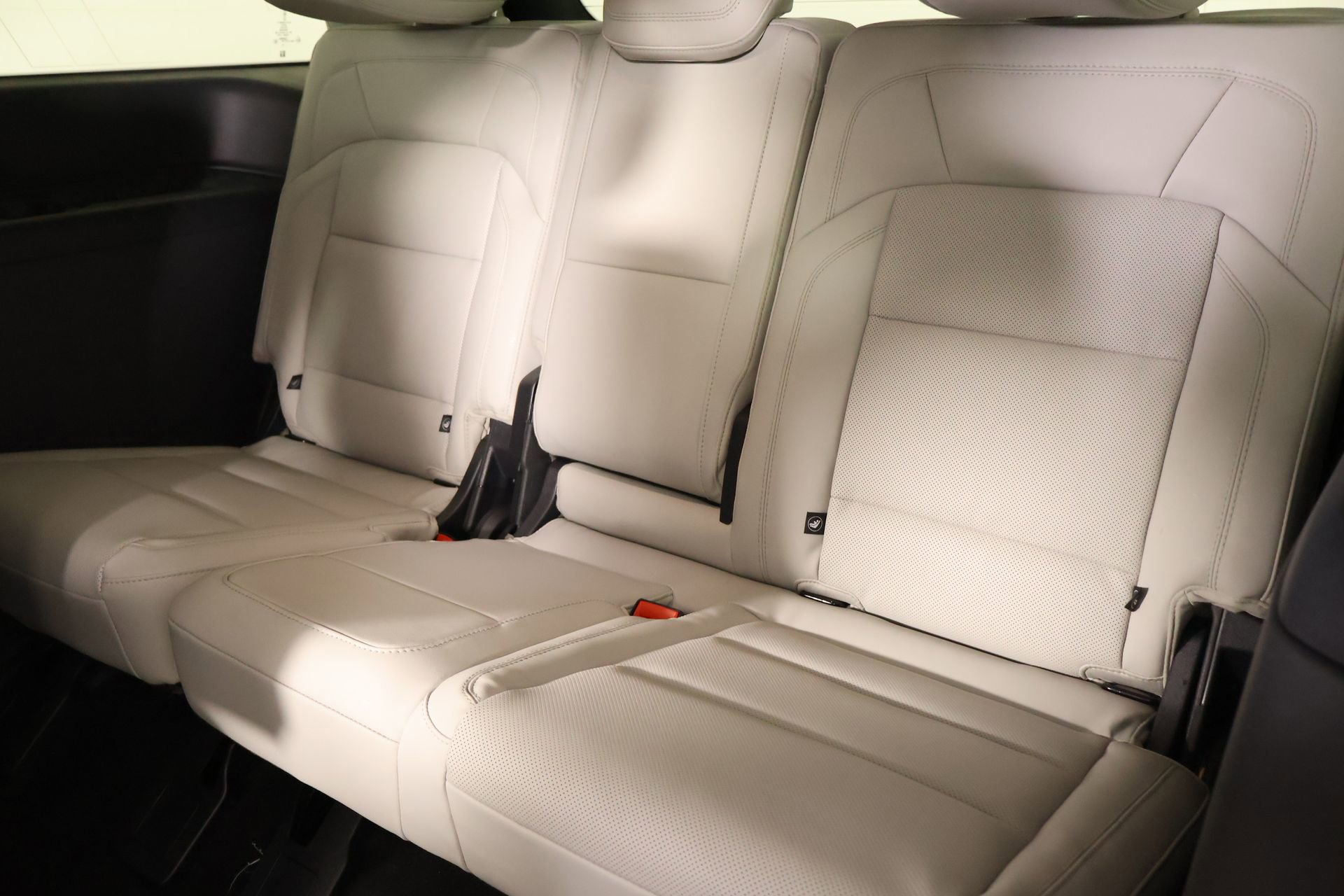 New 2026 Lincoln Navigator Premiere image 13