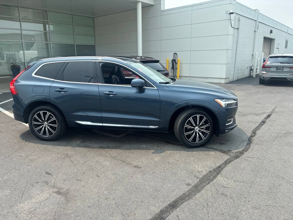 Used 2021 Volvo XC60 T5 Inscription AWD/4WD image 2