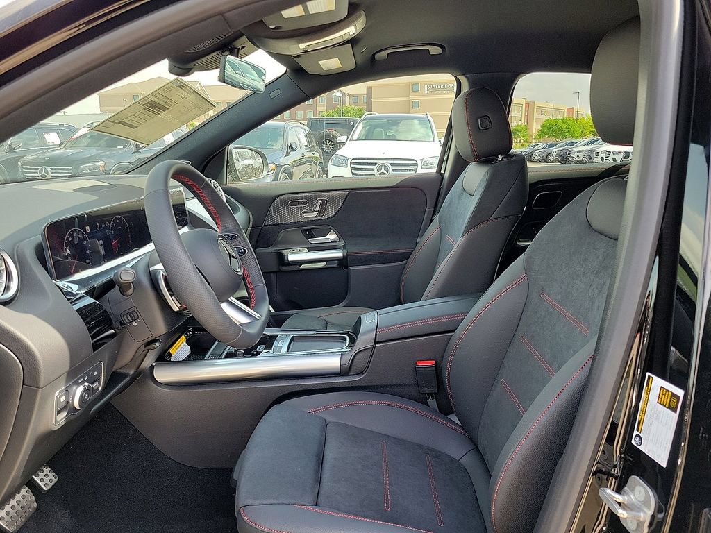 New 2025 Mercedes-Benz GLA 250 4MATIC image 16