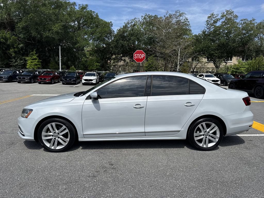 Used 2017 Volkswagen Jetta SEL FWD image 11
