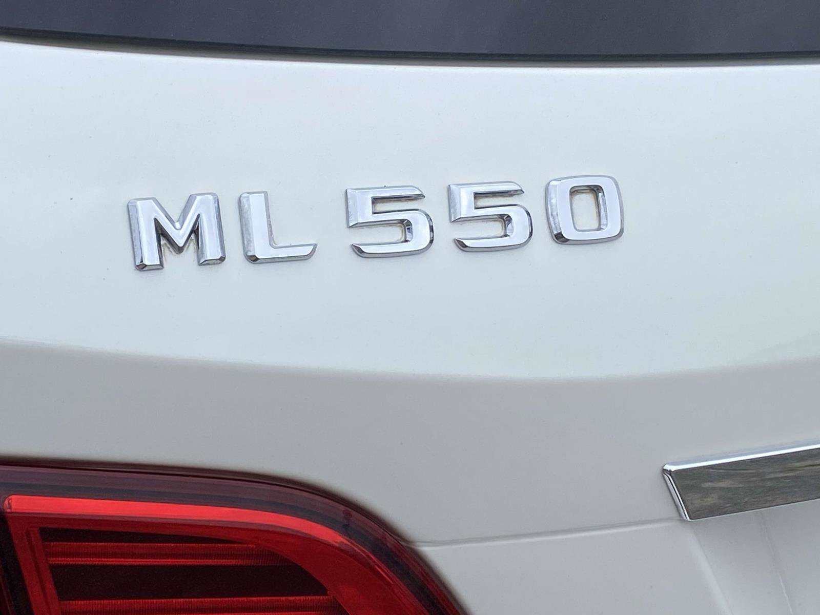 Used 2014 Mercedes-Benz ML 550 4MATIC image 7