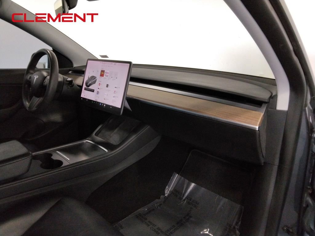 Used 2021 Tesla Model Y Long Range image 41