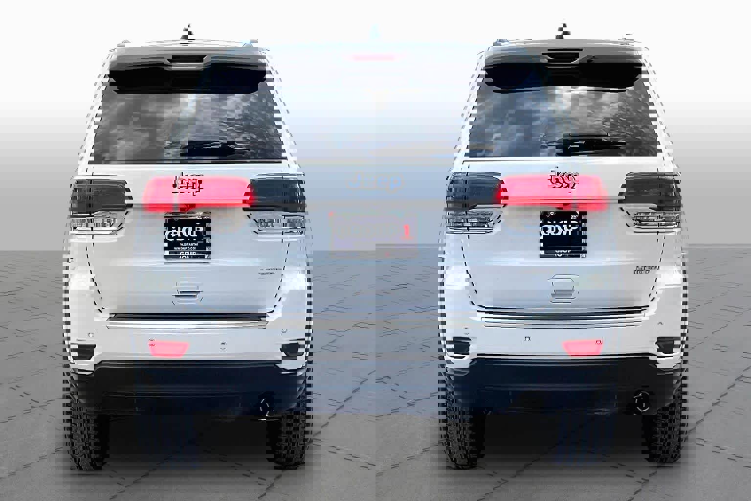 Used 2015 Jeep Grand Cherokee Limited w/ Mopar Chrome Edition Group RWD image 5