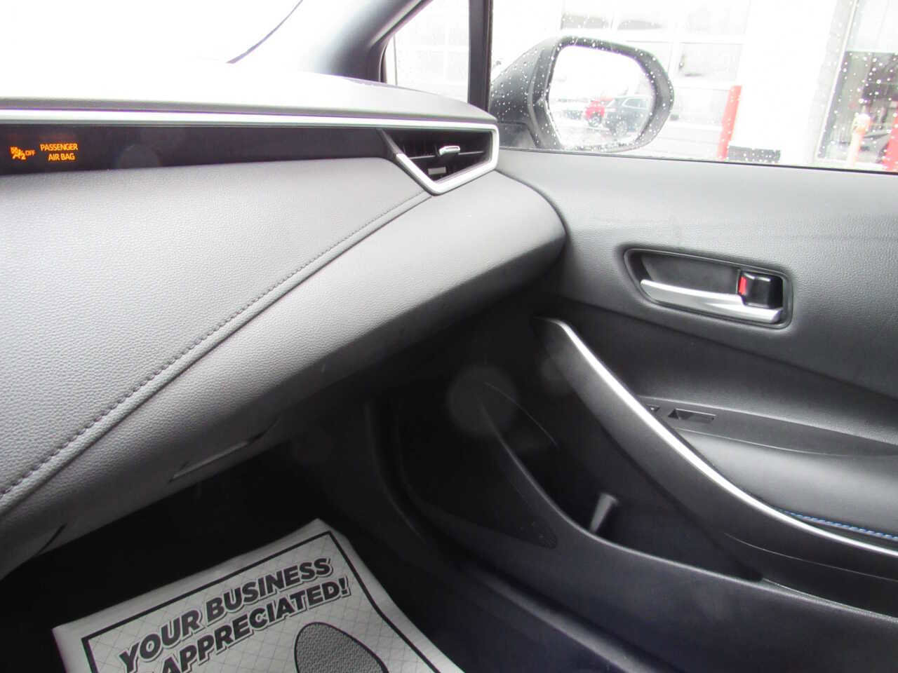 Used 2021 Toyota Corolla SE w/ Carpet Mat Package (TMS) FWD image 15