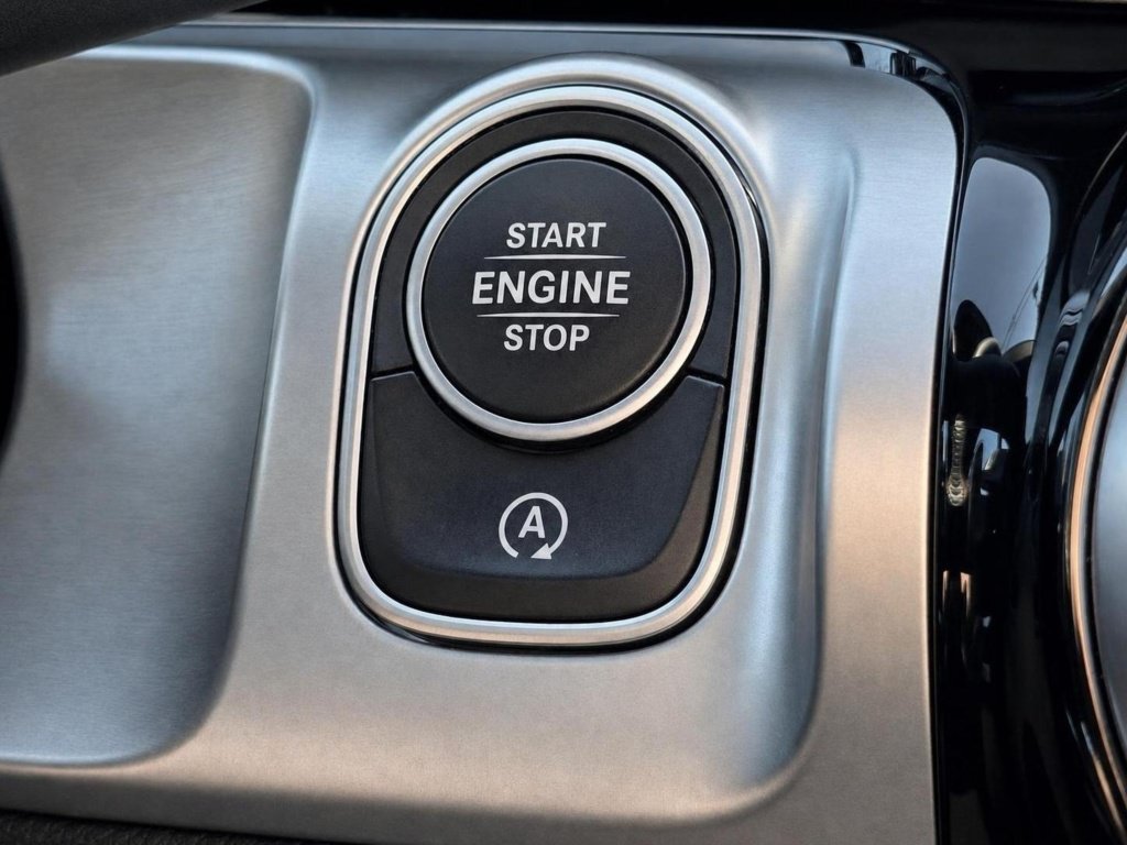 Used 2022 Mercedes-Benz GLB 250 4MATIC image 41