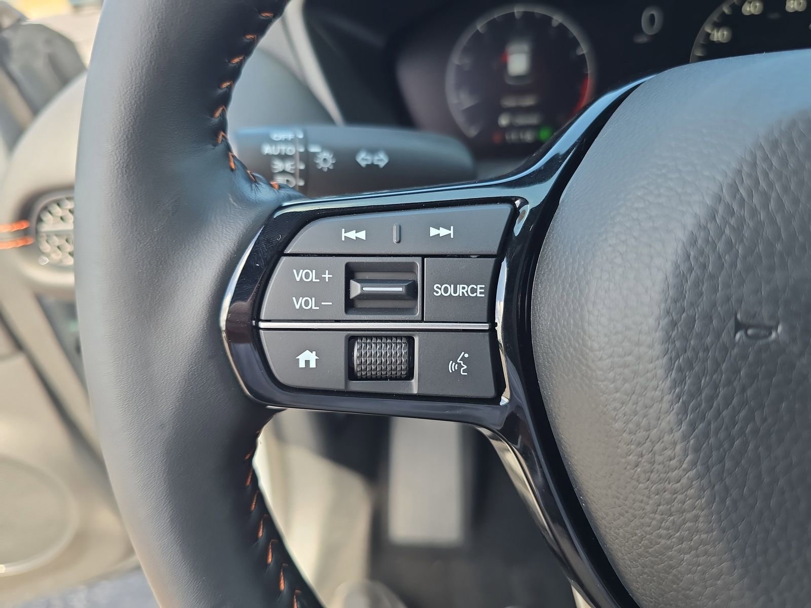Certified 2025 Honda HR-V Sport image 22