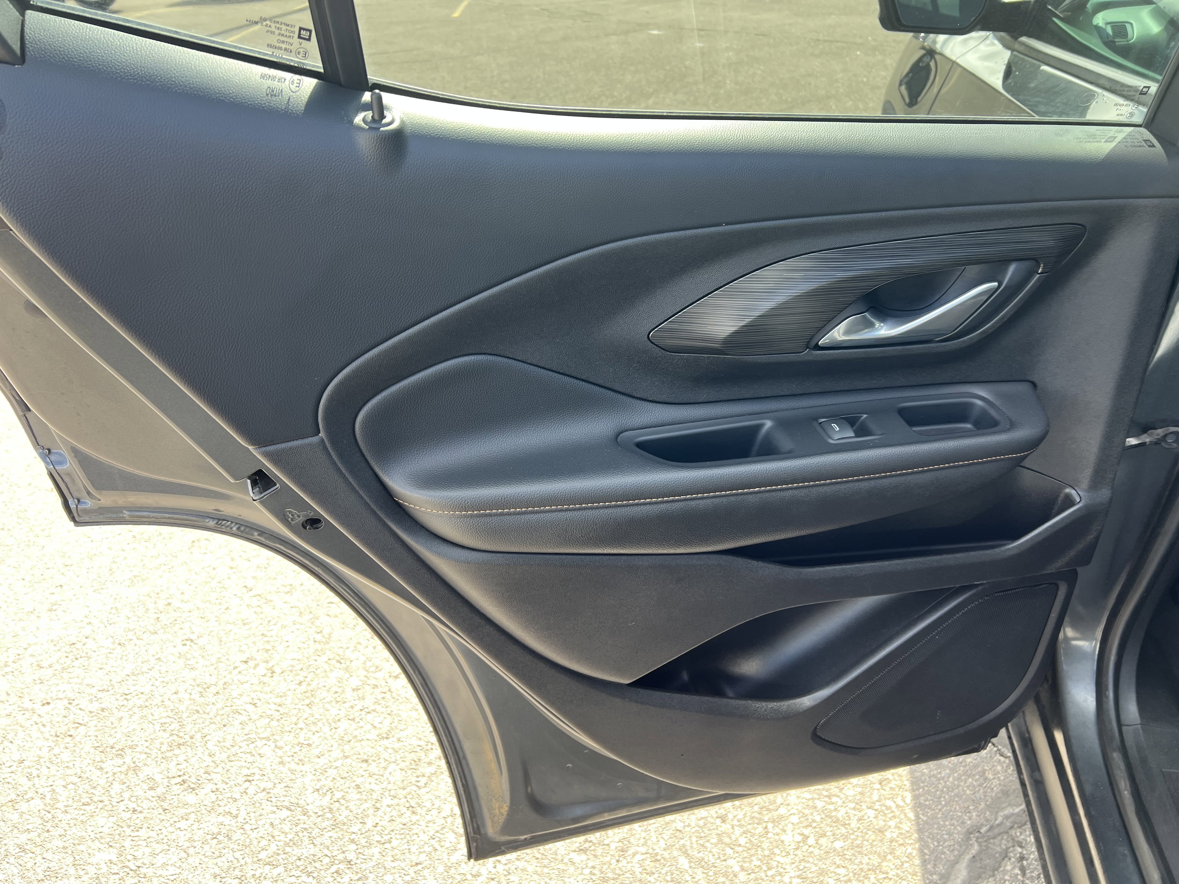 Used 2018 GMC Terrain SLT w/ Preferred Package image 11