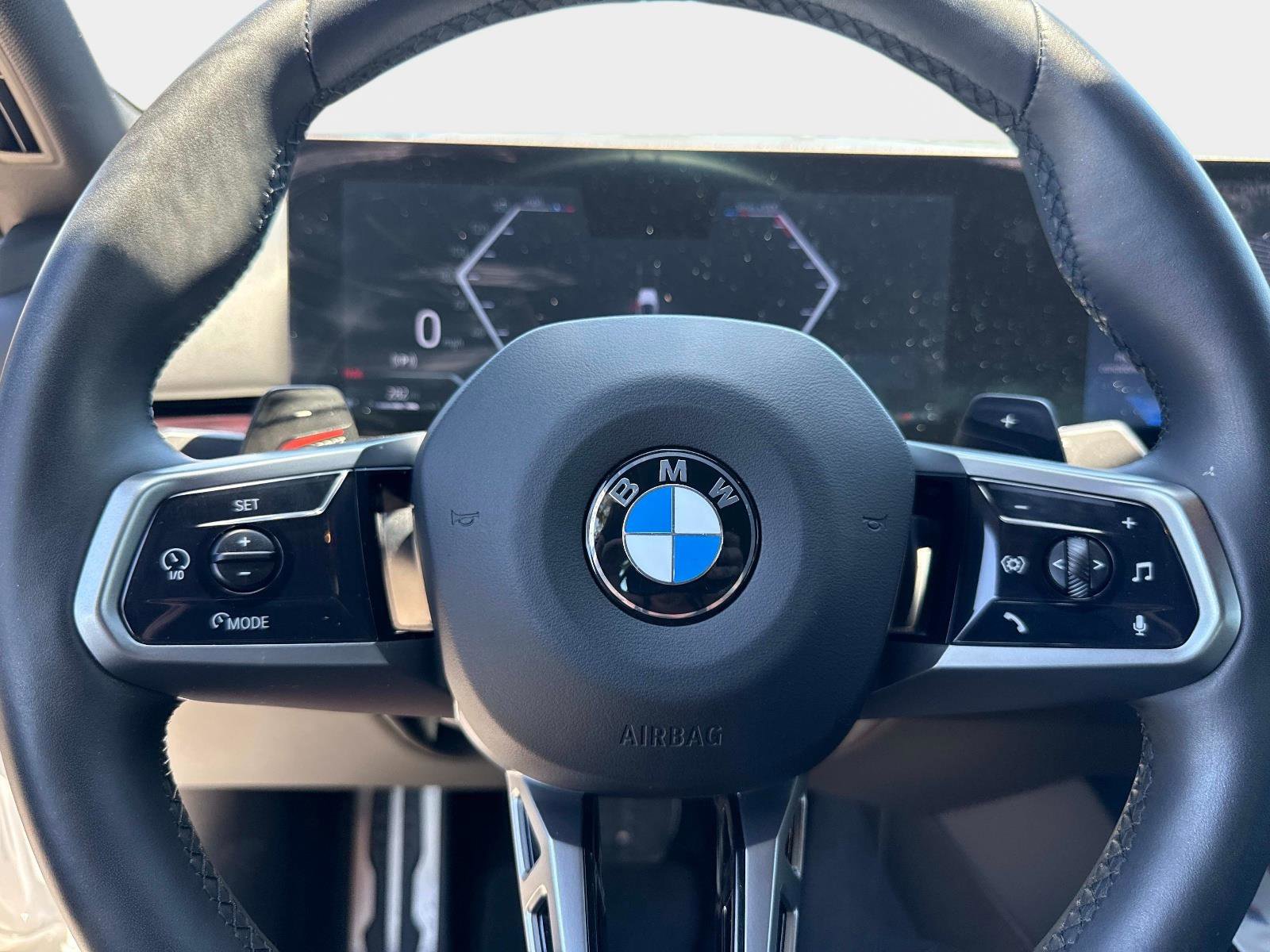 Used 2024 BMW 540i xDrive w/ Premium Package AWD/4WD image 31