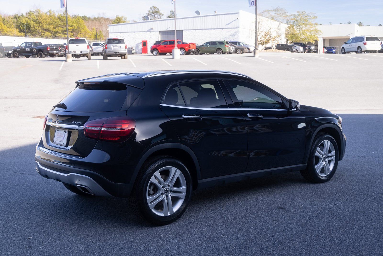 Used 2019 Mercedes-Benz GLA 250 4MATIC w/ Premium Package image 9