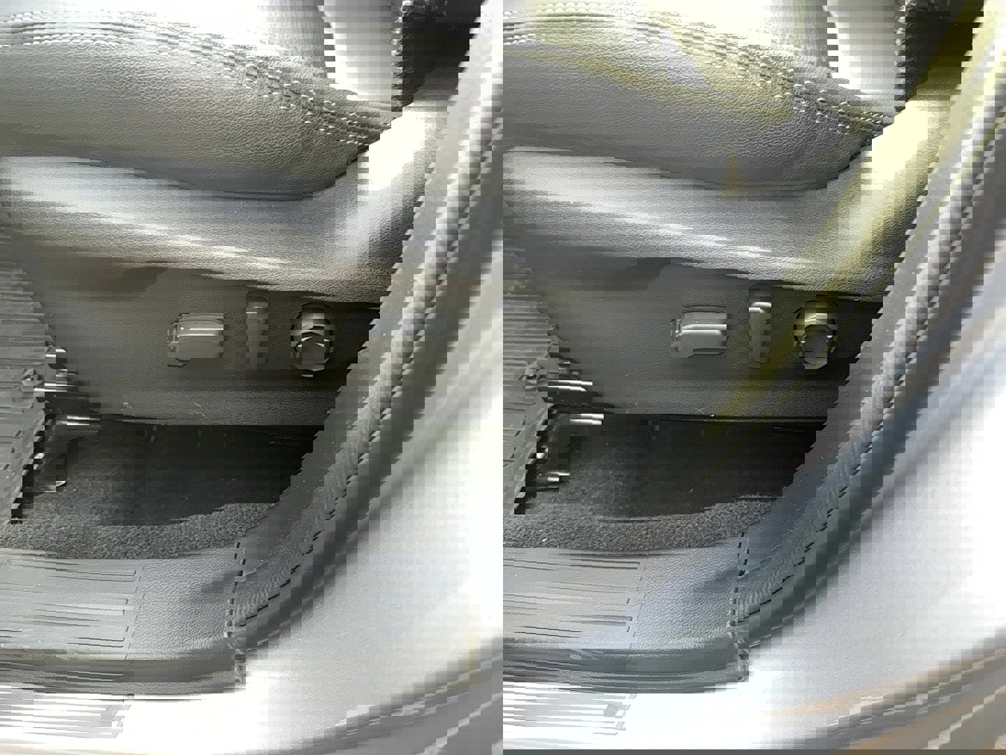 Certified 2024 Subaru Forester Limited image 18