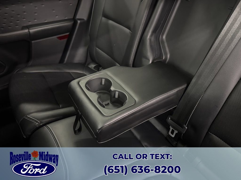 Used 2020 Ford Escape SE Sport image 32