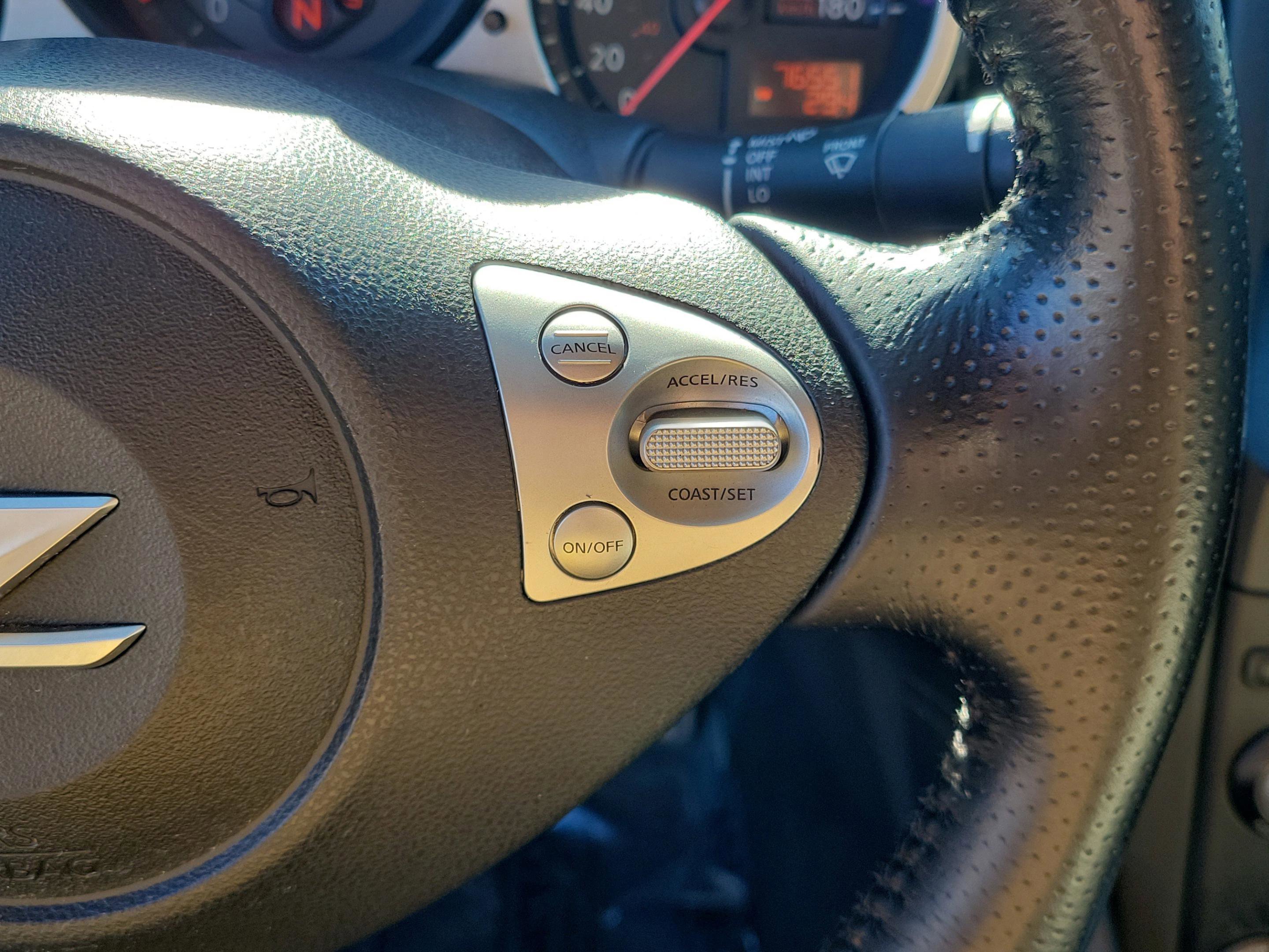 Used 2011 Nissan 370Z Touring w/ Sport Pkg image 19