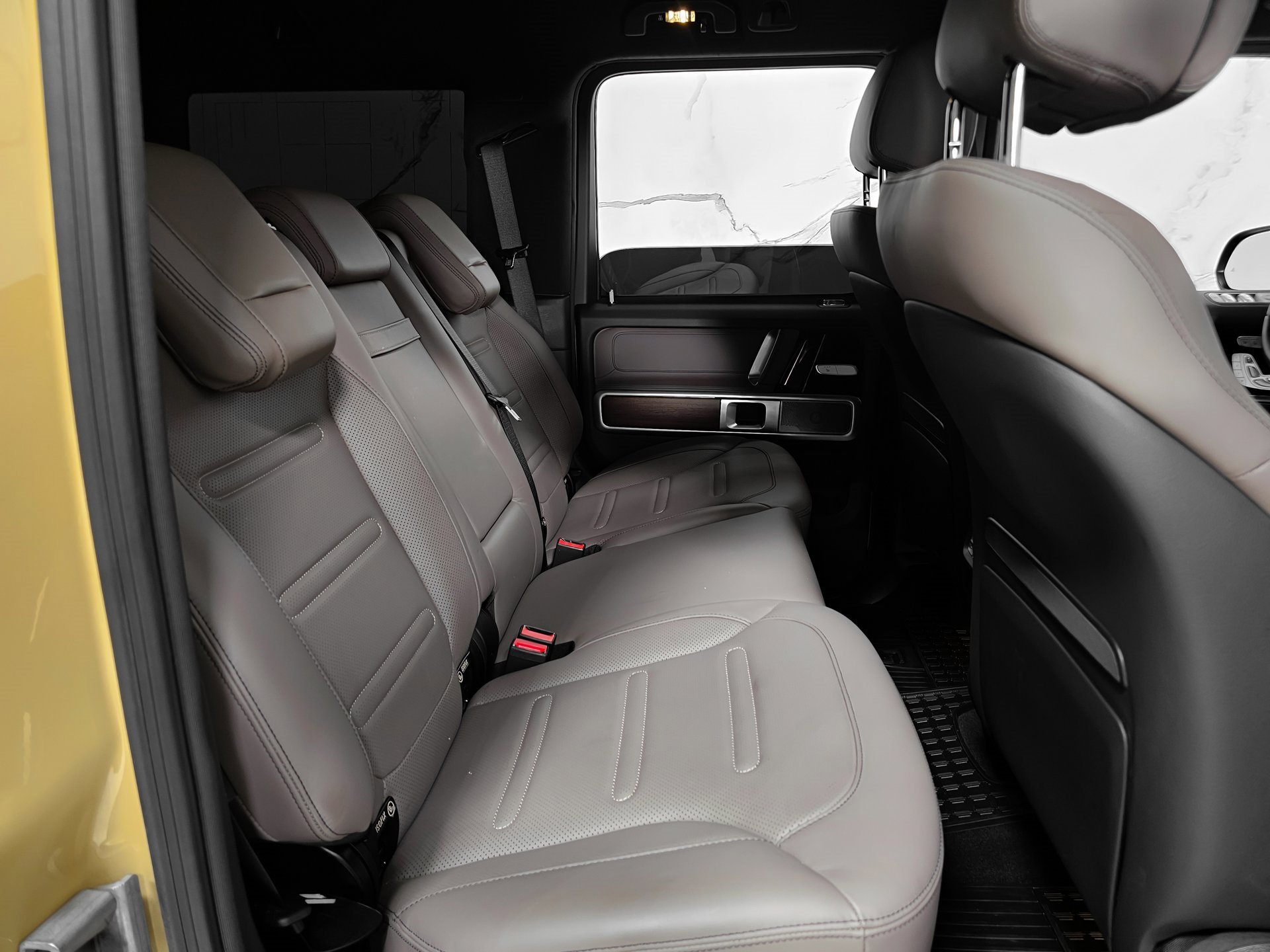 Used 2023 Mercedes-Benz G 550 image 4