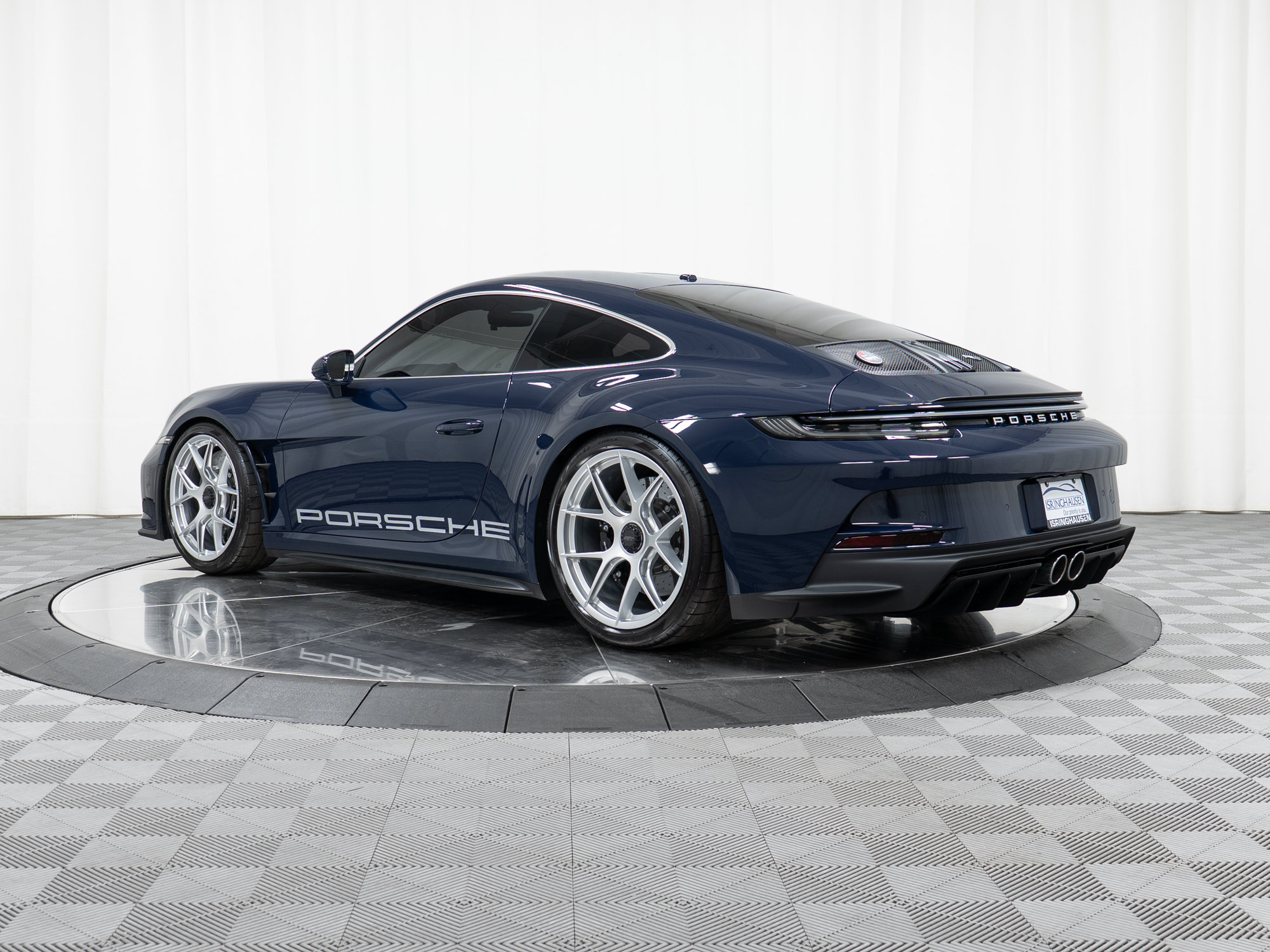 Used 2024 Porsche 911 GT3 RS RWD image 3