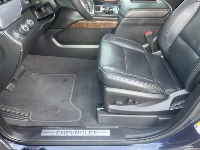 Used 2020 Chevrolet Suburban LT AWD/4WD image 9