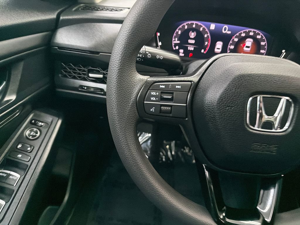 Used 2023 Honda Accord EX image 25