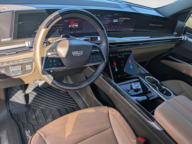 Used 2025 Cadillac Escalade ESV Premium Luxury image 10