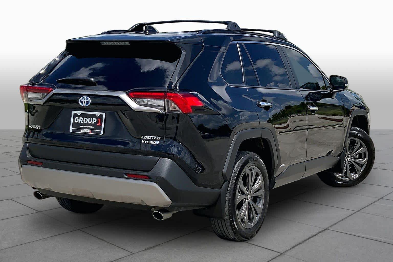 Used 2024 Toyota RAV4 Limited w/ Advanced Technology Package AWD/4WD image 13