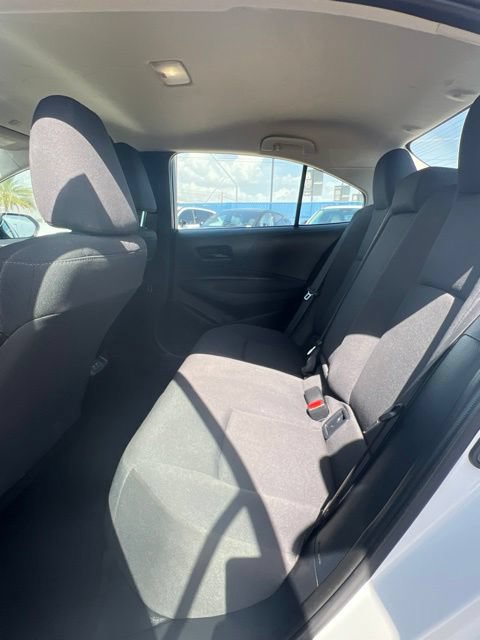 Used 2025 Toyota Corolla LE FWD image 28