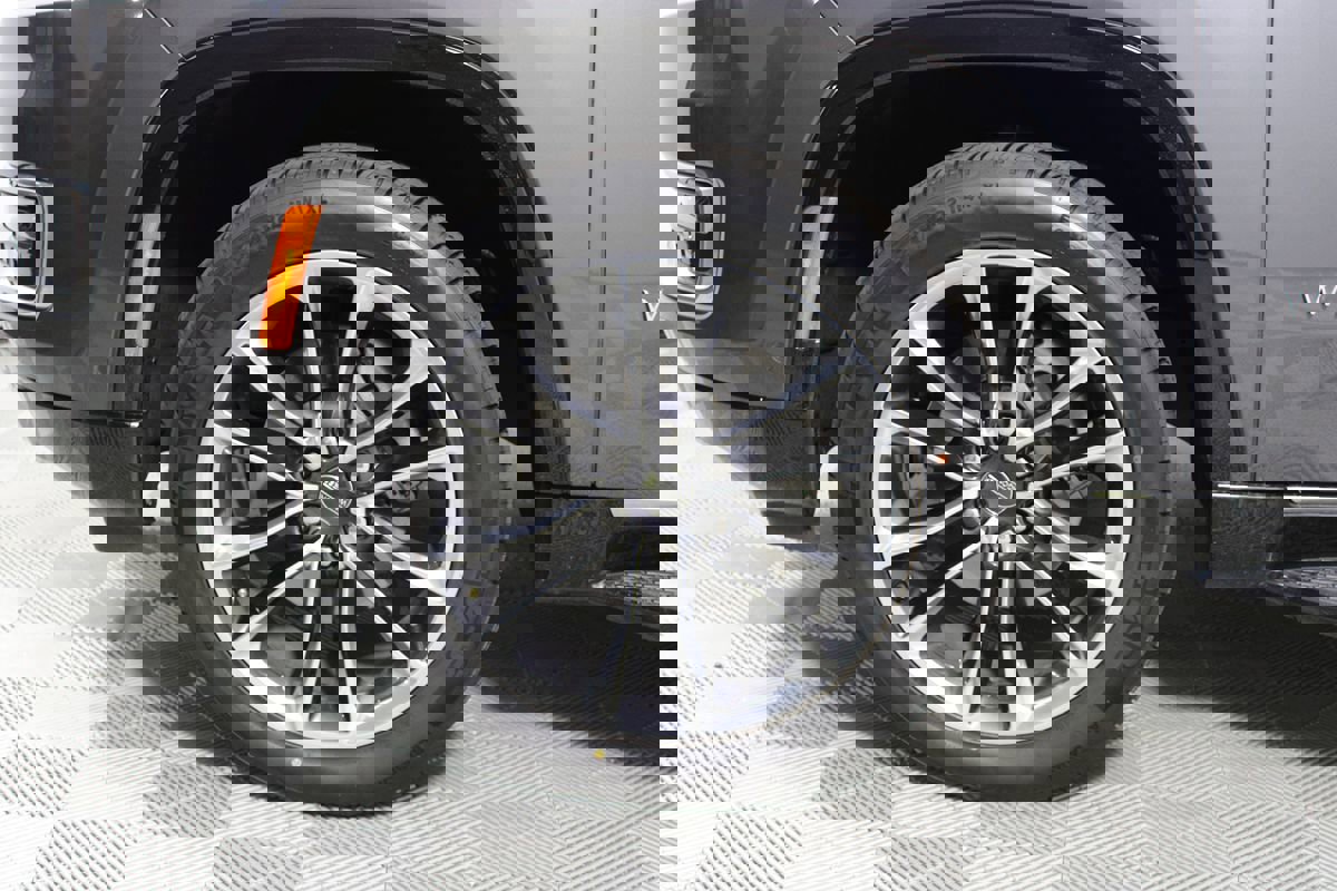 Used 2022 Jeep Wagoneer Series II w/ Premium Group I image 4