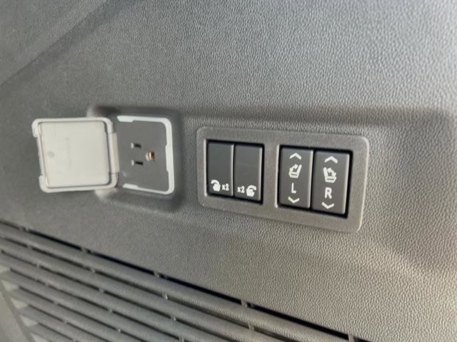 New 2026 GMC Yukon XL Denali image 21