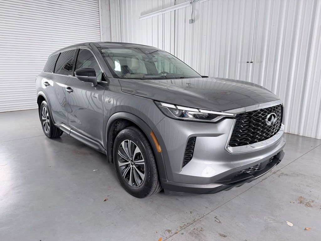 Certified 2024 INFINITI QX60 Pure image 3
