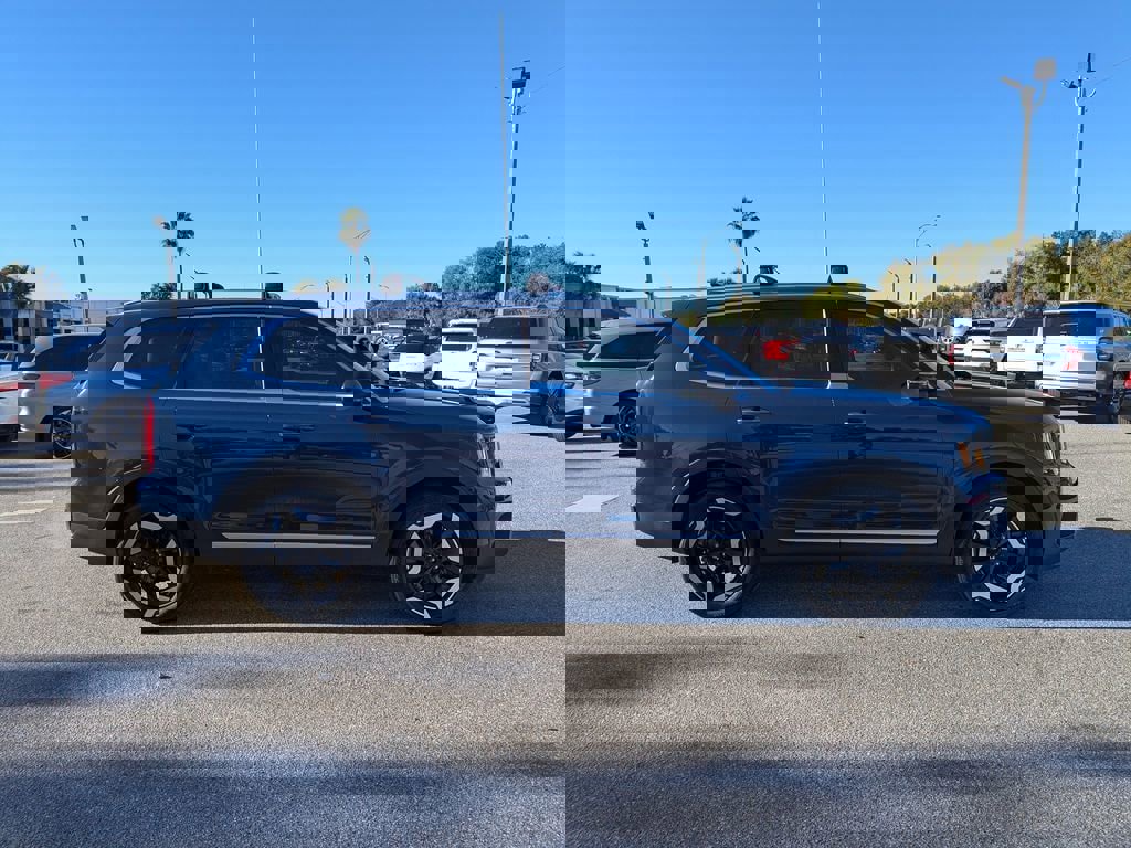 Certified 2024 Kia Telluride S image 3