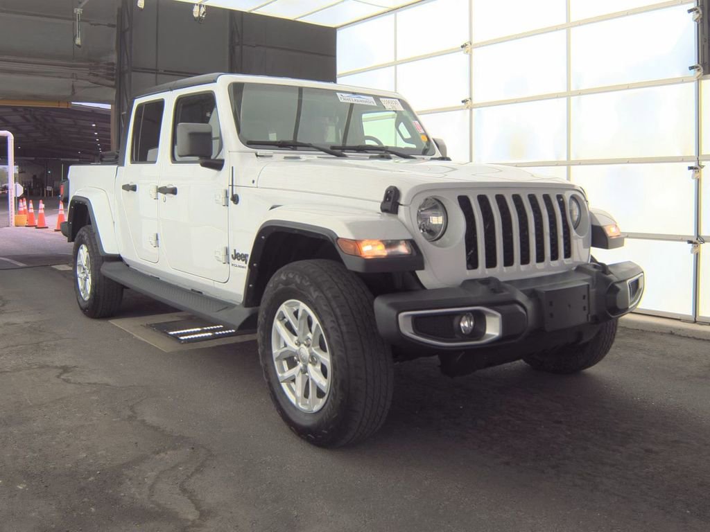 Used 2023 Jeep Gladiator Sport AWD/4WD image 3
