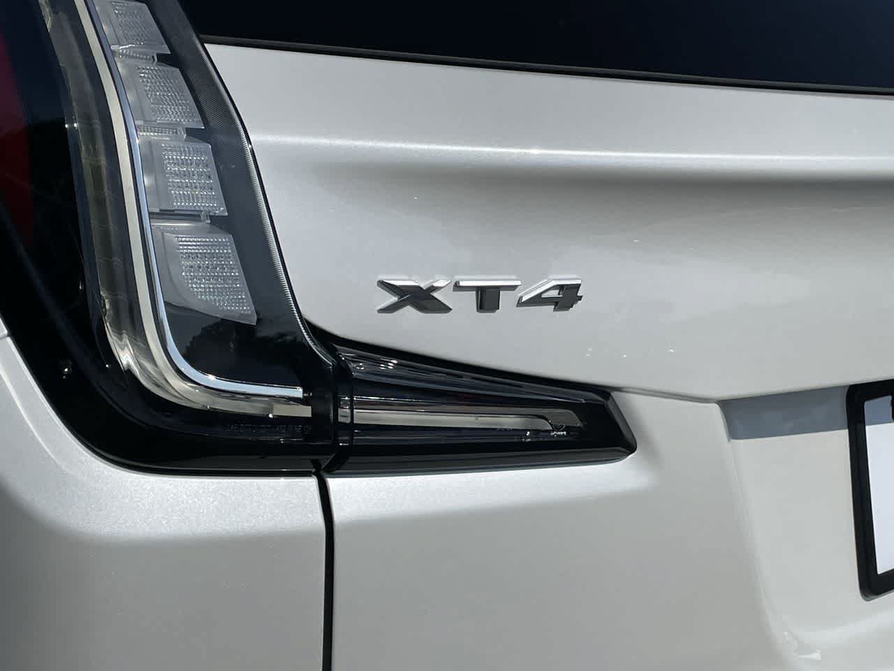 Certified 2024 Cadillac XT4 Sport FWD image 40