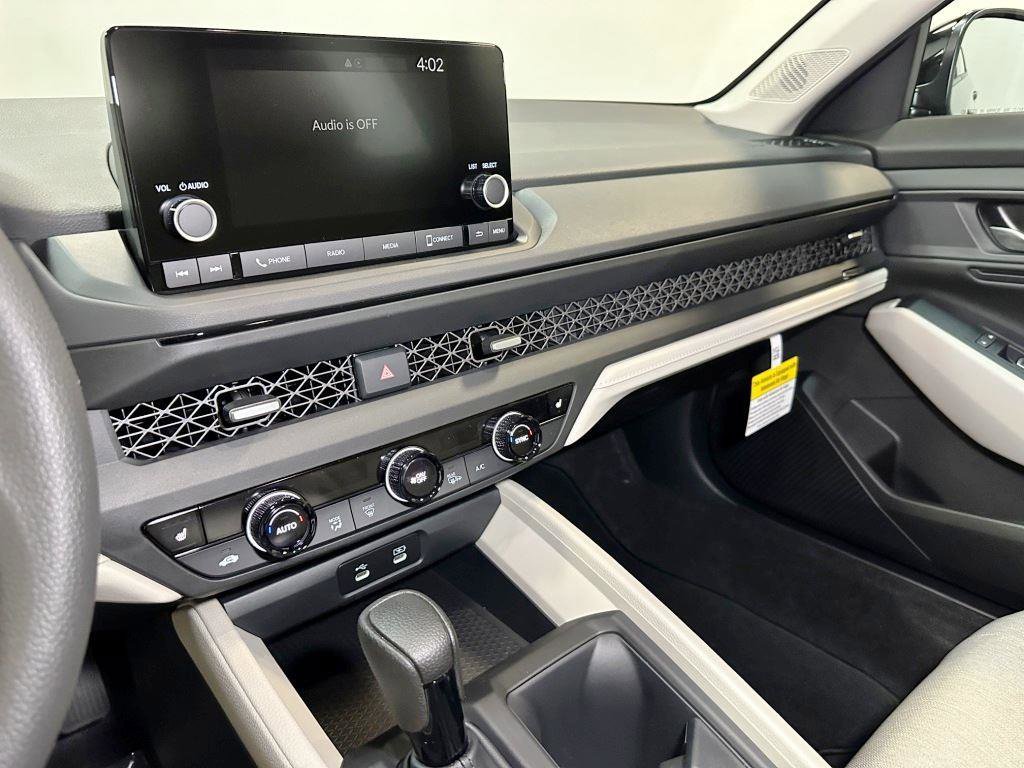New 2025 Honda Accord SE image 20