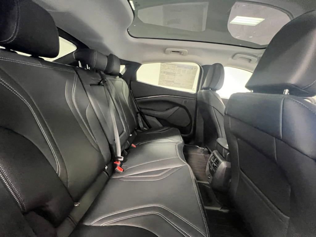 Used 2024 Ford Mustang Mach-E Premium image 19