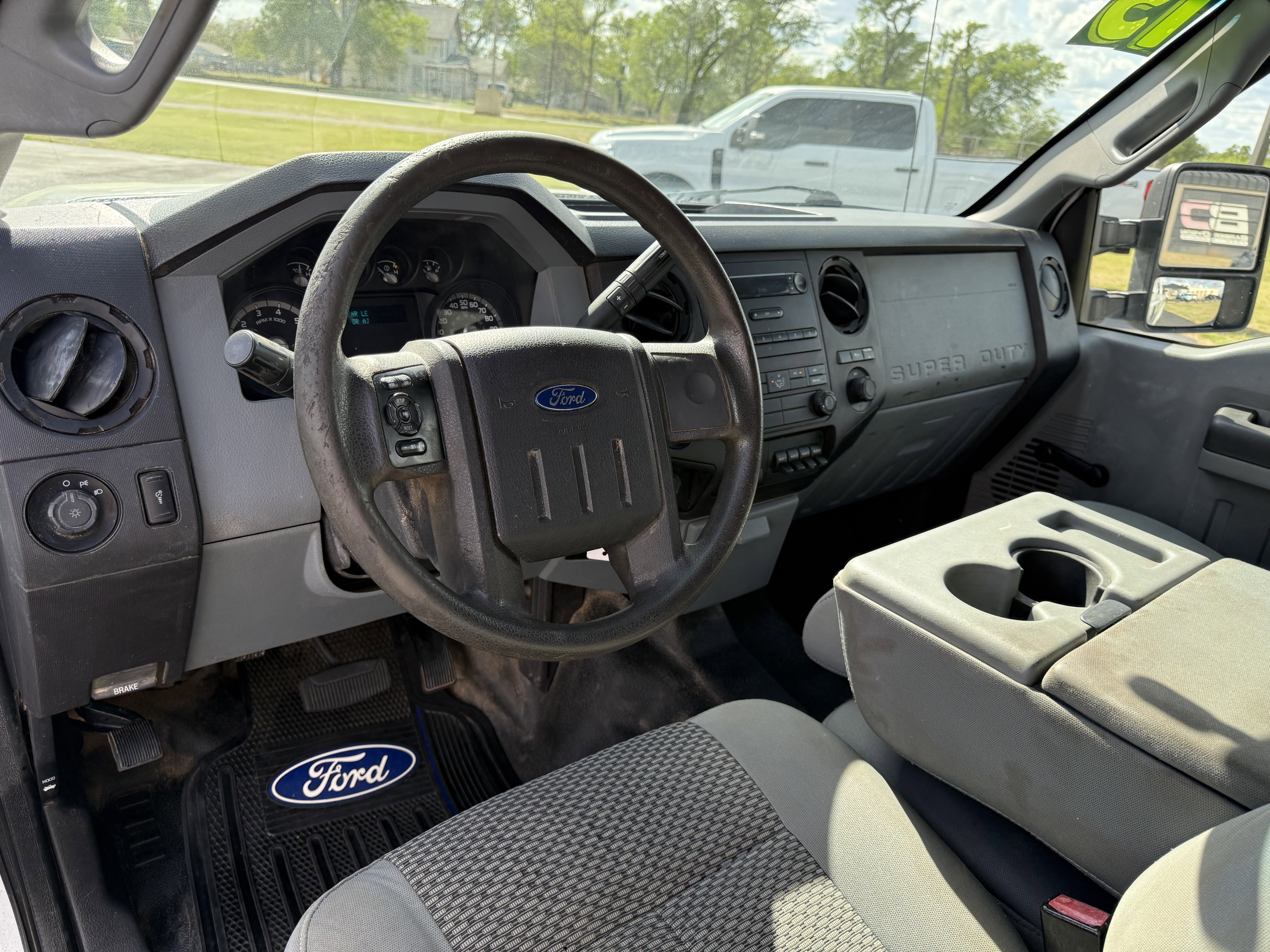 Used 2015 Ford F250 XL AWD/4WD image 6