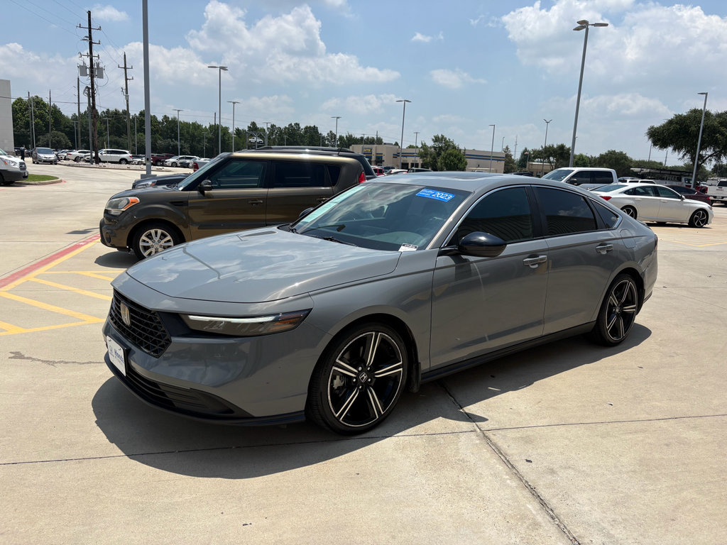 Used 2023 Honda Accord Sport image 4