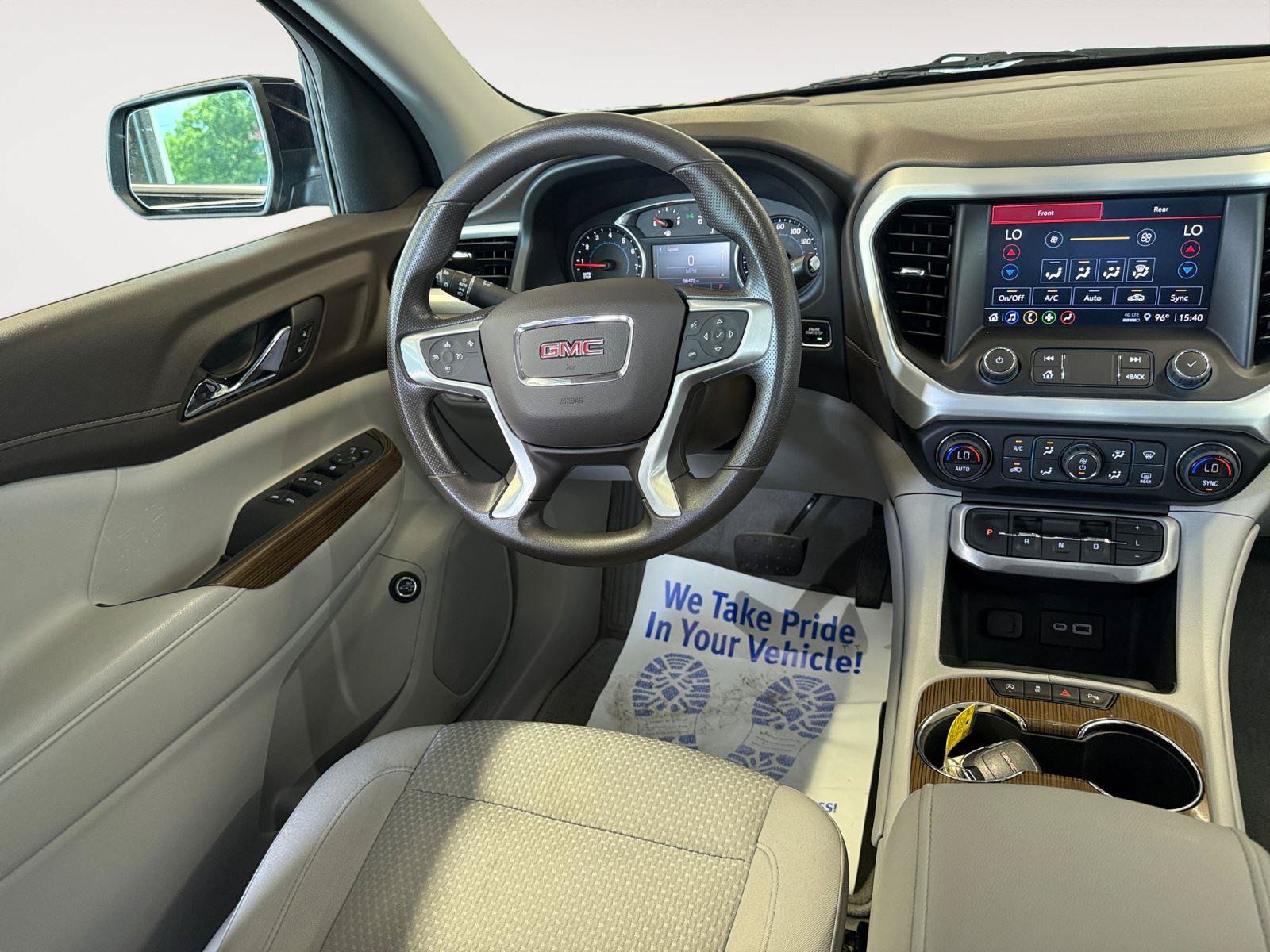 Used 2022 GMC Acadia SLE w/ LPO, Cargo Package AWD/4WD image 11