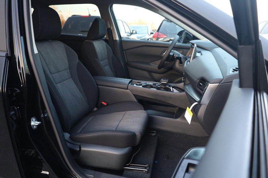 New 2026 Nissan Rogue SV image 24