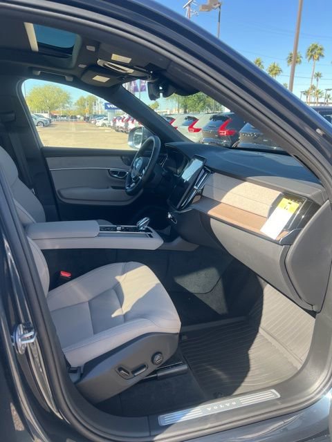 New 2026 Volvo XC90 B6 Plus w/ Protection Package Premier image 29