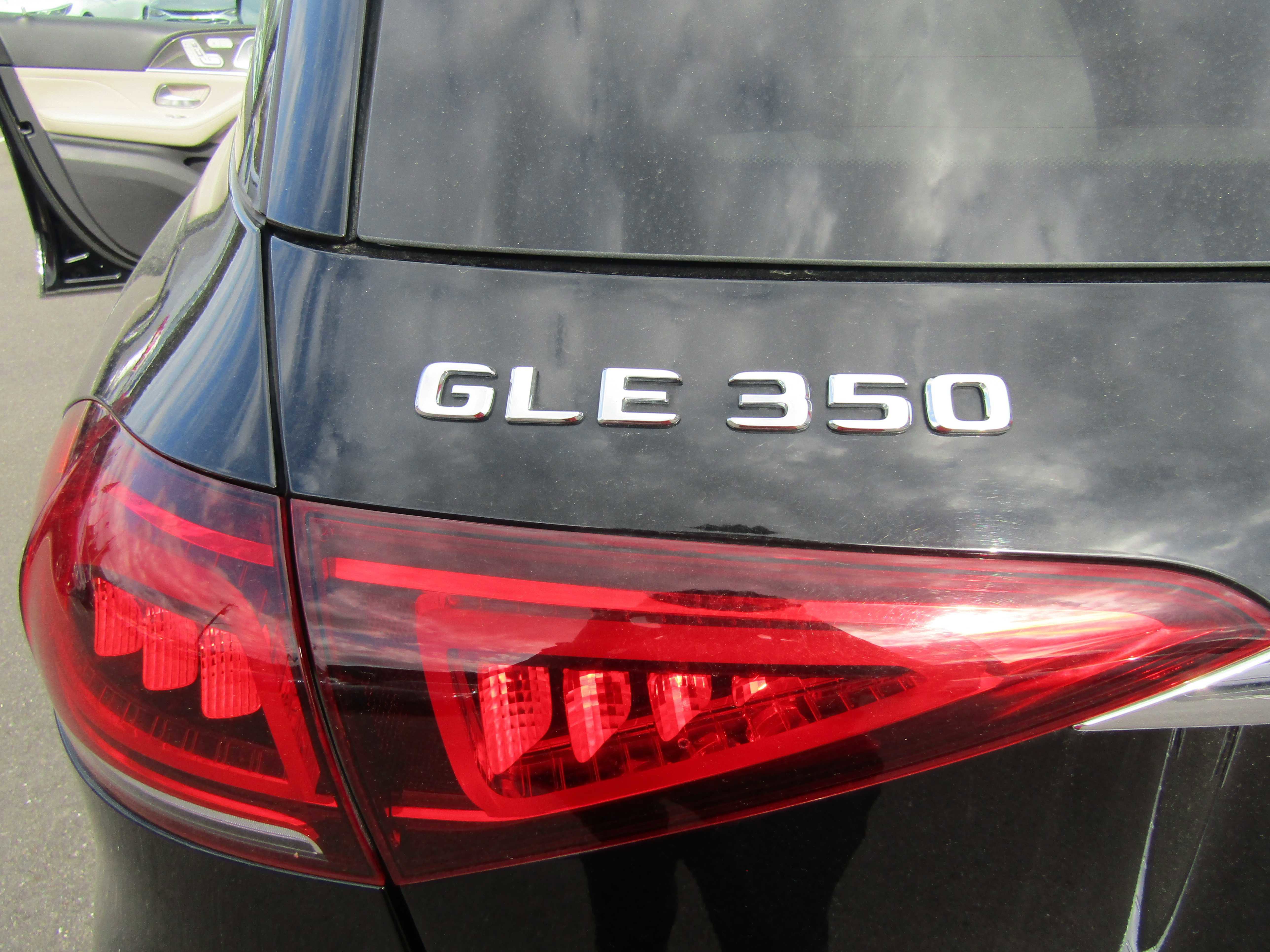 Used 2020 Mercedes-Benz GLE 350 4MATIC w/ 3rd Row Seat Package image 25