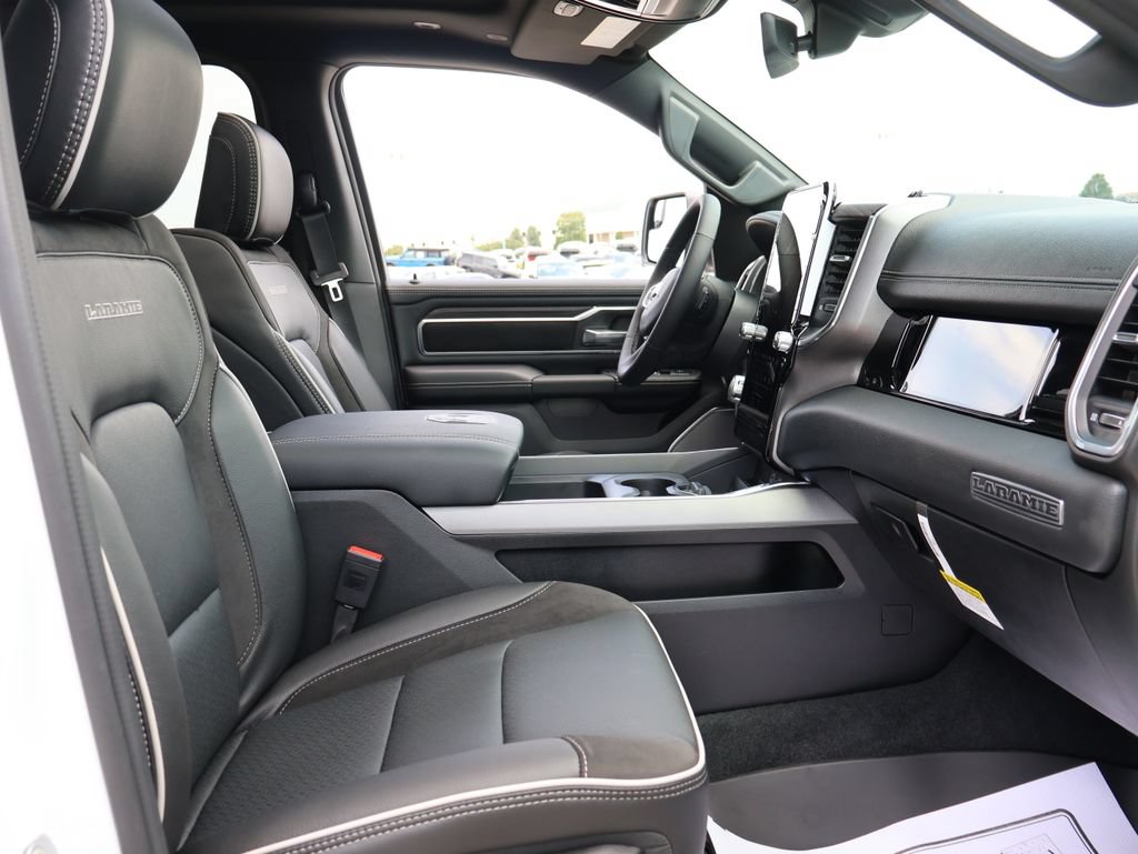 New 2026 RAM 1500 Laramie w/ Night Edition AWD/4WD image 8