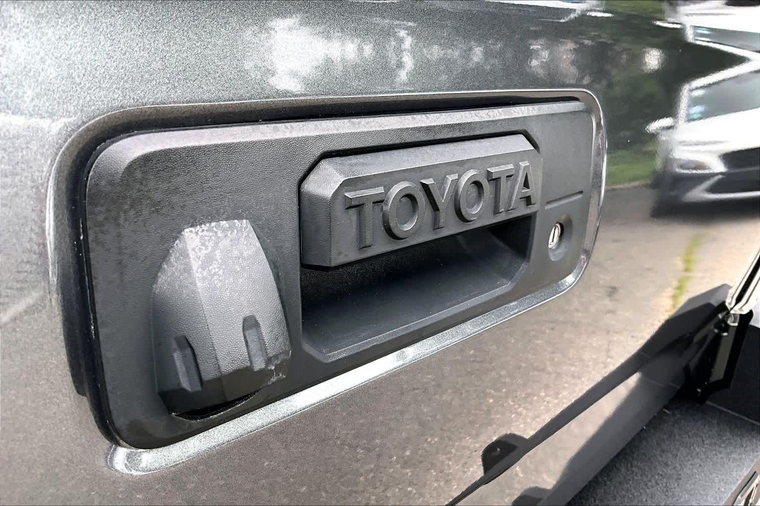 Used 2023 Toyota Tacoma Limited AWD/4WD image 30