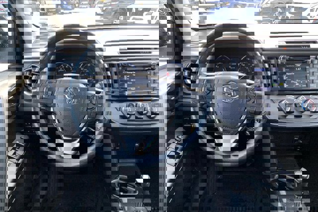 Used 2017 Toyota RAV4 LE image 4