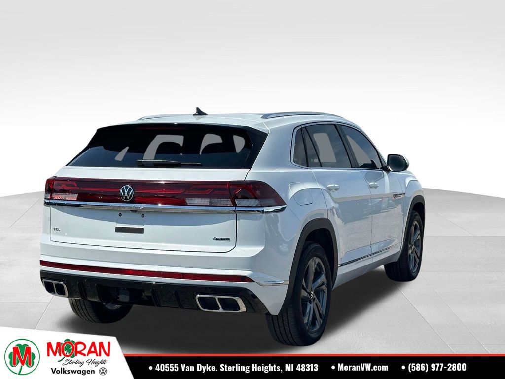 Certified 2024 Volkswagen Atlas Cross Sport SEL R-Line AWD/4WD image 4