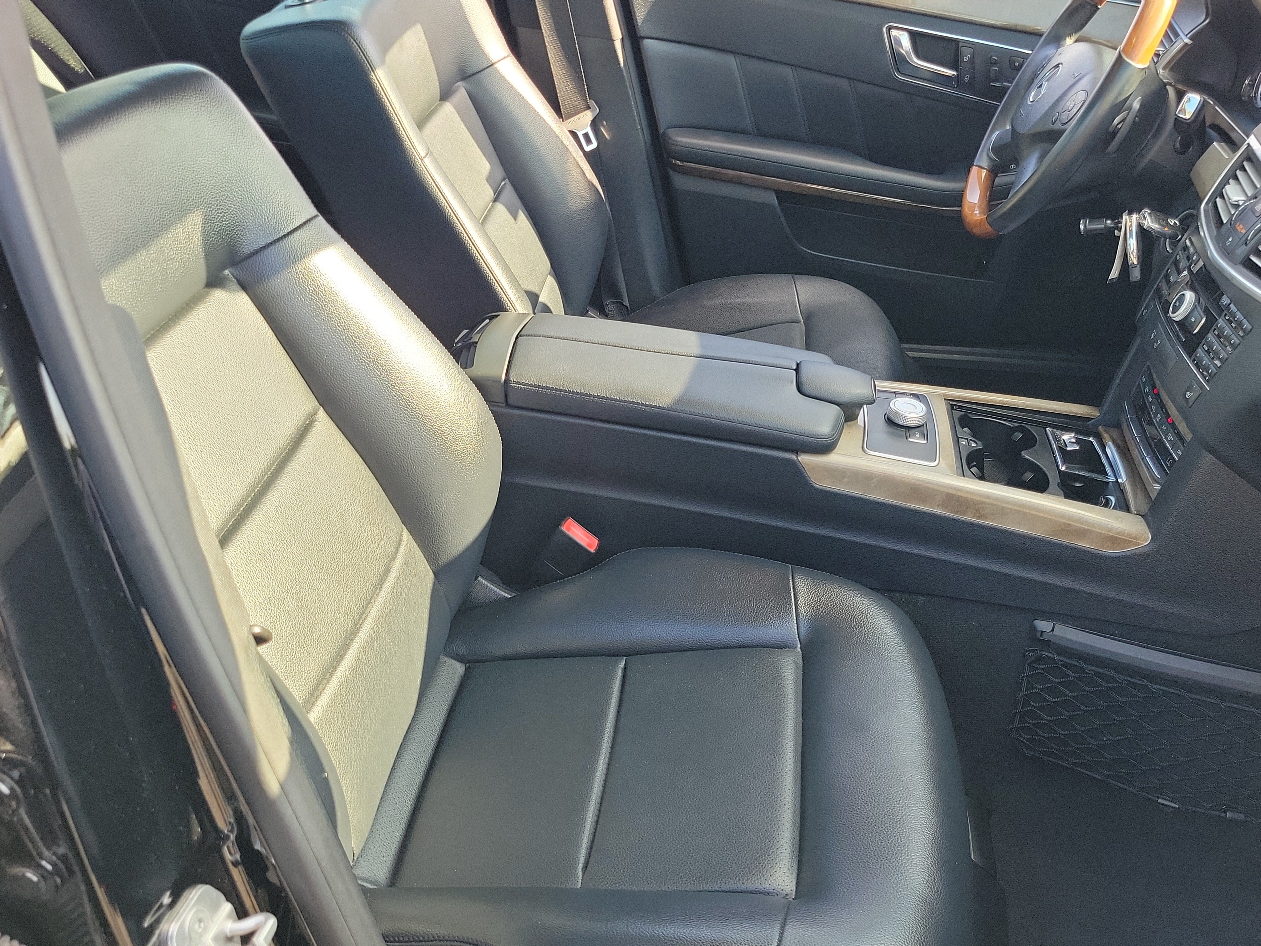 Used 2010 Mercedes-Benz E 350 Sedan image 22
