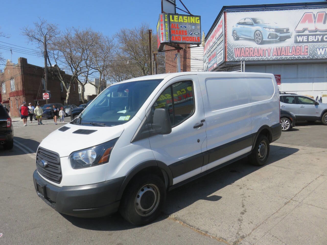 Used 2018 Ford Transit 250 130 Low Roof w/ Interior Upgrade Package RWD image 2