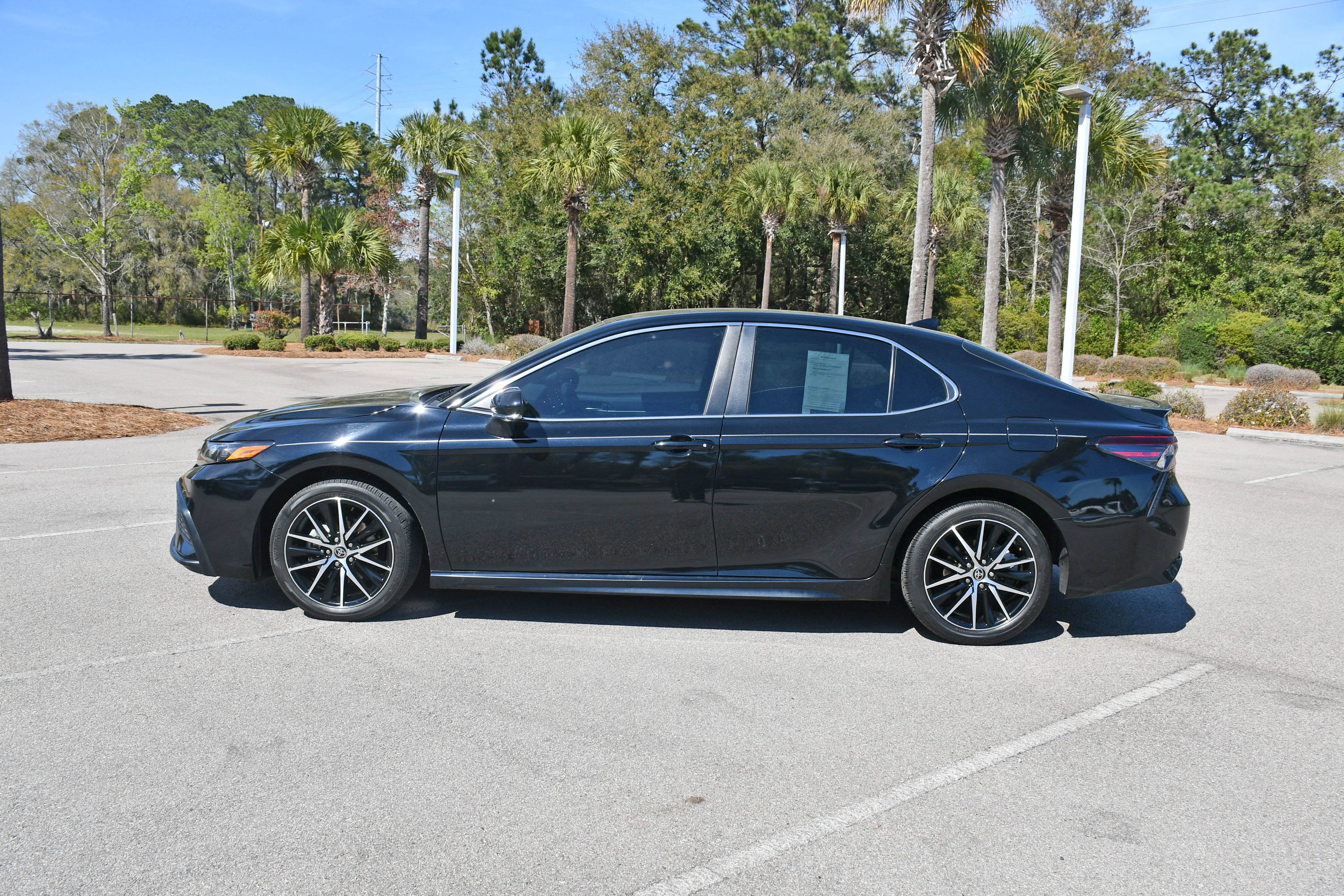 Certified 2023 Toyota Camry SE FWD image 5
