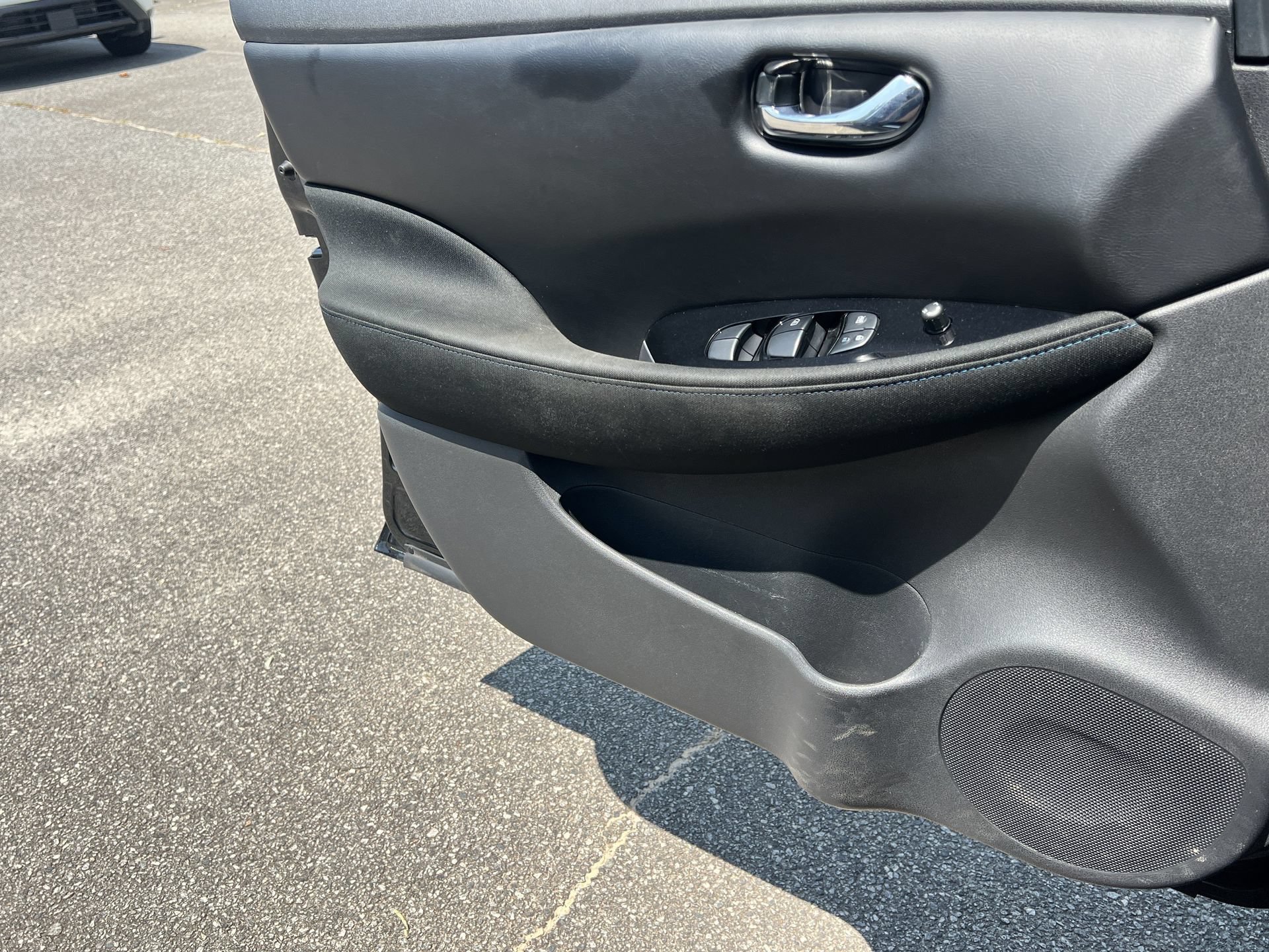 Certified 2024 Nissan Leaf SV Plus FWD image 15
