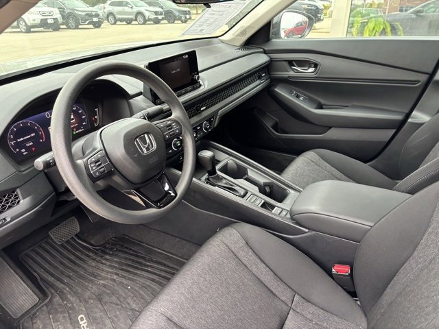 Certified 2025 Honda Accord SE image 10
