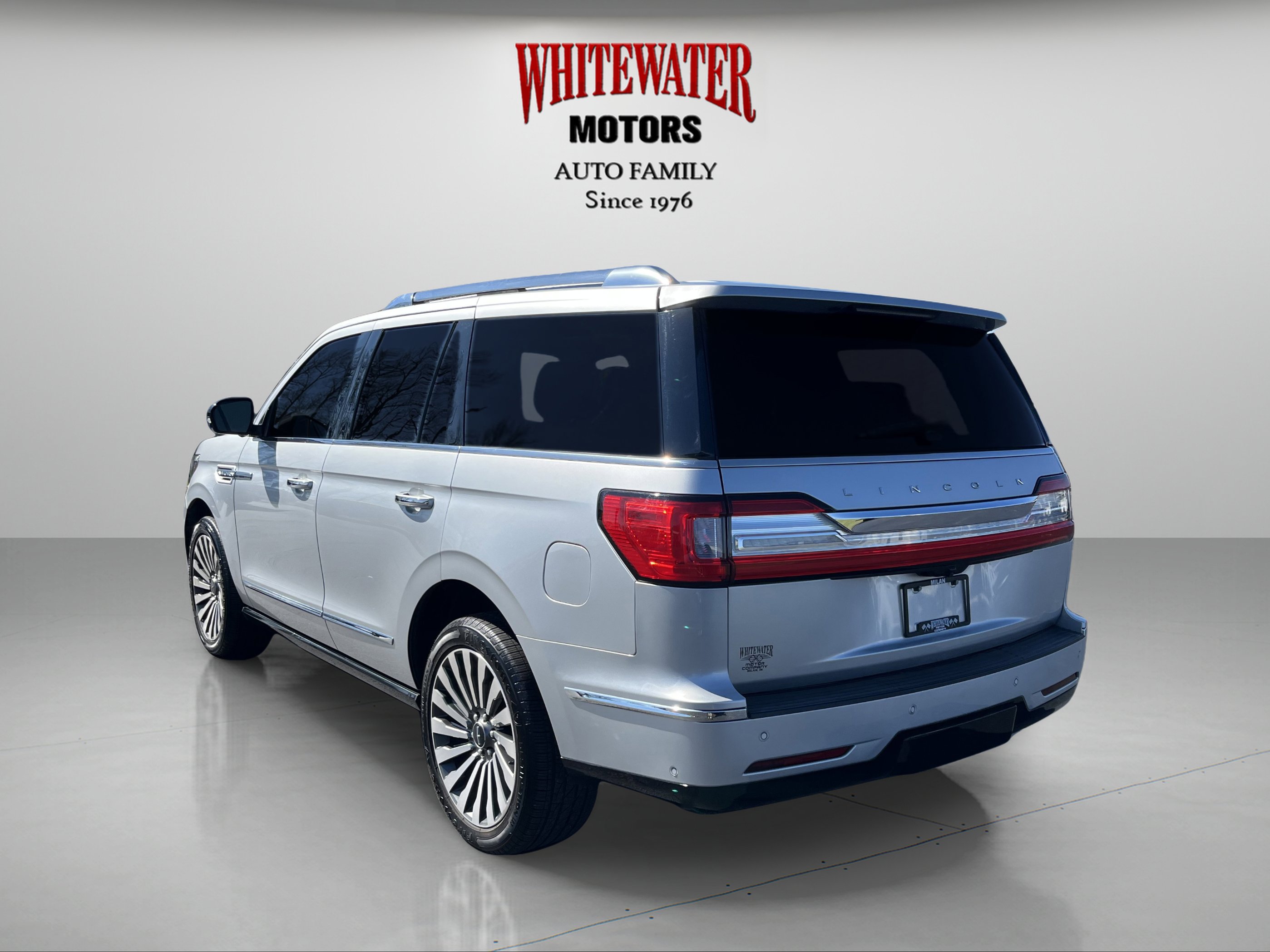 Used 2019 Lincoln Navigator Reserve image 3