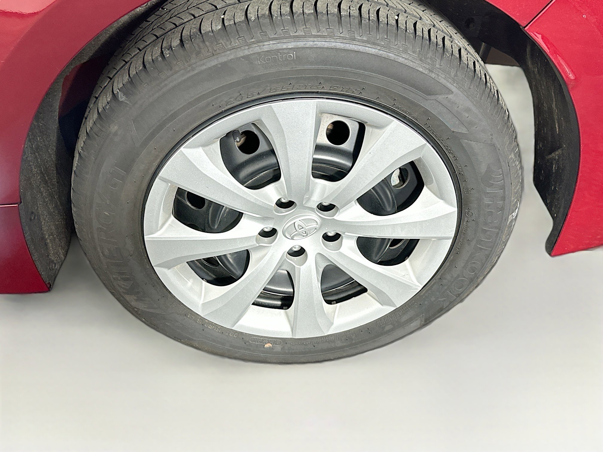 Used 2024 Toyota Corolla LE image 11