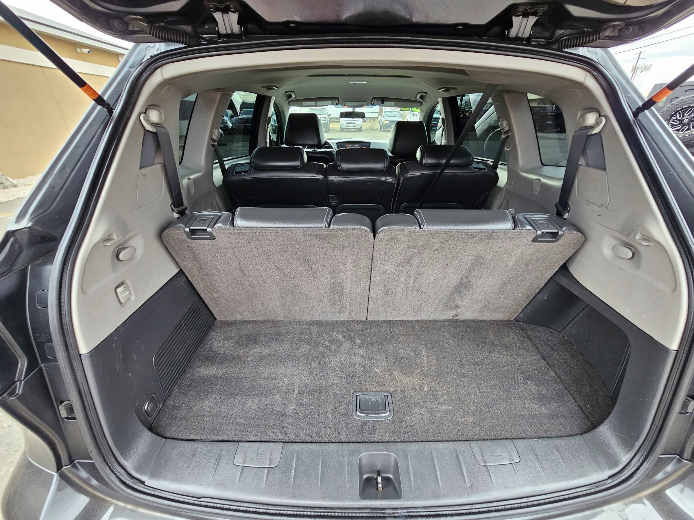 Used 2009 Subaru Tribeca Special Edition image 12